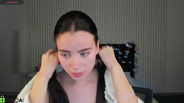 Ameli Povilain online show from 12-23-25, 06:02