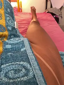 Snapshot of Katianesantos chatting on 02-26-26, 09:20 Katianesantos online show from 02-26-26, 09:20