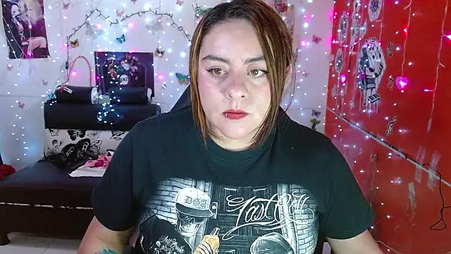 Snapshot of carol_20 chatting on 09-12-25, 06:40 carol 20 online show from 09-12-25, 06:40