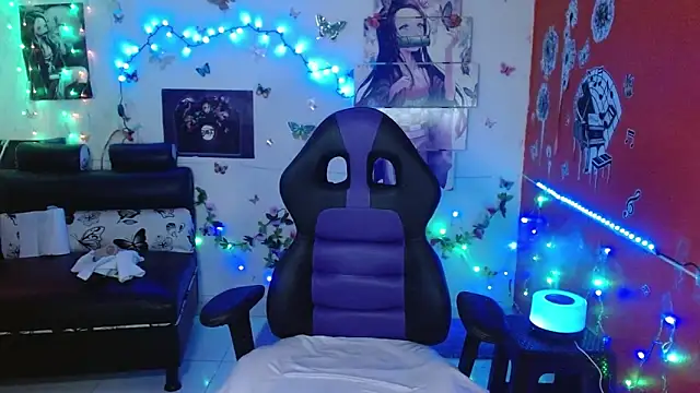 Snapshot of carol_20 chatting on 03-12-25, 07:46 carol 20 online show from 03-12-25, 07:46