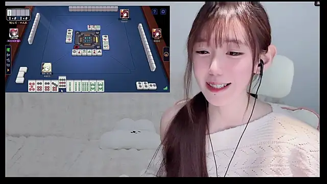 Xiao-runbao online show from 12-19-25, 02:08