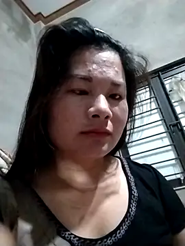 Snapshot of kute-00 chatting on 04-26-26, 01:41 kute-00 online show from 04-26-26, 01:41