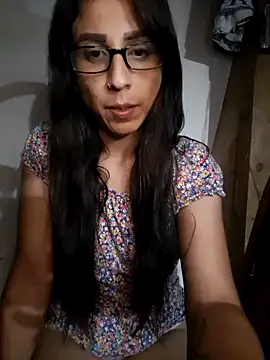 Snapshot of Lindasimpson chatting on 09-15-25, 11:32 Lindasimpson online show from 09-15-25, 11:32
