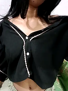 Daizy Shah online show from 02-15-26, 05:12