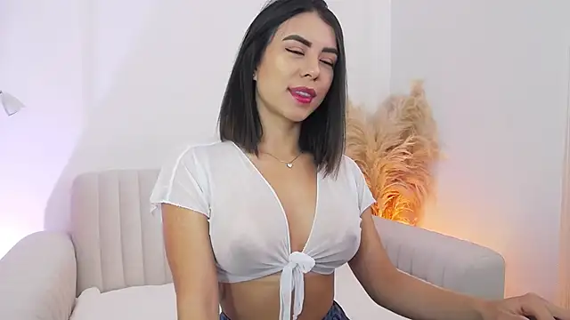 NicolleSteel online show from 04-10-26, 12:56