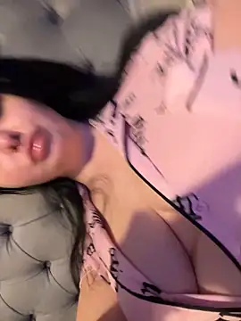 Snapshot of PrettyPaigeBabe chatting on 02-28-26, 10:42 PrettyPaigeBabe online show from 02-28-26, 10:42