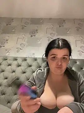 Snapshot of PrettyPaigeBabe chatting on 11-14-25, 01:42 PrettyPaigeBabe online show from 11-14-25, 01:42