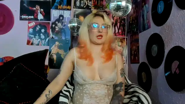 Avril Maria online show from 03-20-26, 06:53