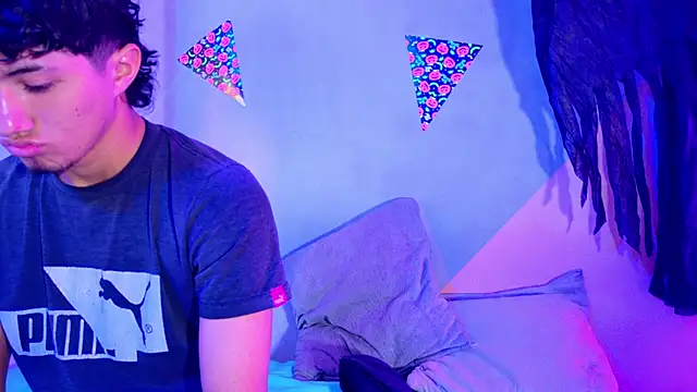 Laura and Kevin online show from 10-26-25, 02:06