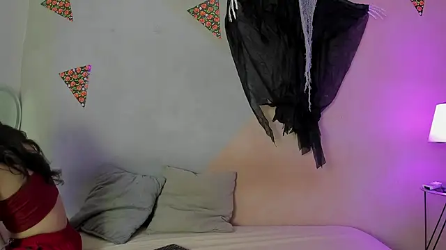 Laura and Kevin online show from 11-10-25, 01:49