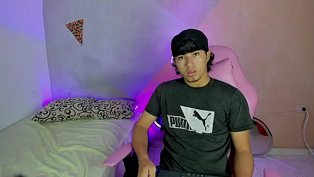 Laura and Kevin online show from 11-20-25, 03:12