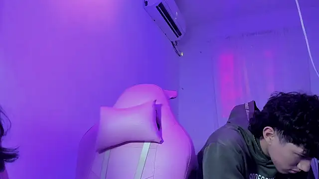 Laura and Kevin online show from 01-11-26, 08:05