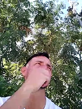 Snapshot of JuanD_vero chatting on 09-27-25, 12:33 JuanD vero online show from 09-27-25, 12:33
