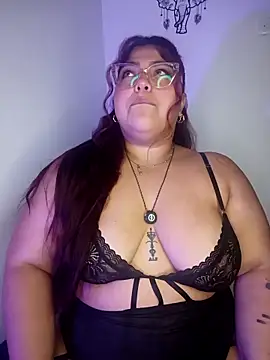 Snapshot of kendra_lil_evill chatting on 04-18-26, 12:29 kendra lil evill online show from 04-18-26, 12:29
