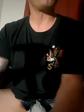 Snapshot of macmaddy8989 chatting on 11-30-25, 09:04 macmaddy8989 online show from 11-30-25, 09:04