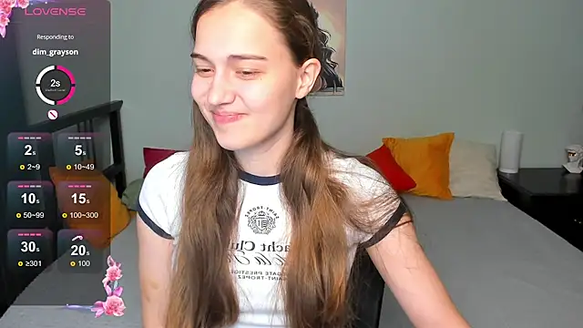 Alisa  Kelly online show from 10-18-25, 12:56