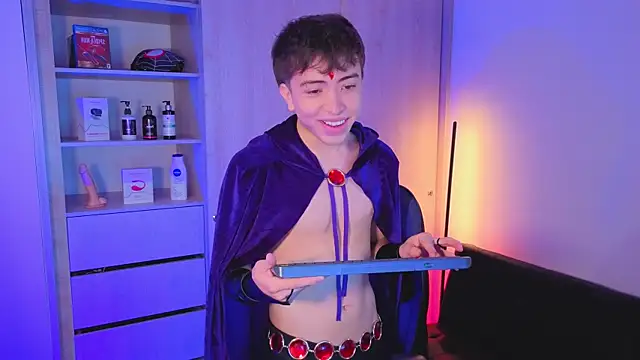 onlinenico online show from 10-24-25, 08:08