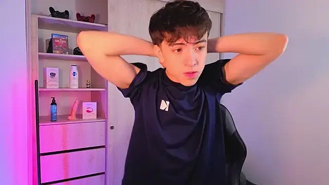 onlinenico online show from 09-22-25, 07:09