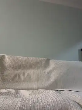 miniyellower online show from 10-25-25, 12:04