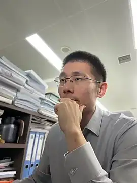 Snapshot of miniyellower chatting on 05-07-26, 05:33 miniyellower online show from 05-07-26, 05:33
