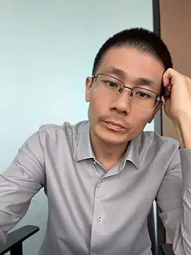 Snapshot of miniyellower chatting on 04-08-26, 05:42 miniyellower online show from 04-08-26, 05:42