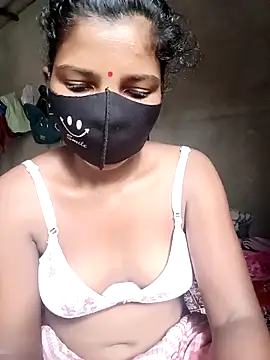 Snapshot of Renuka_GG chatting on 09-10-25, 07:40 Renuka GG online show from 09-10-25, 07:40