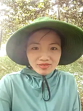 ngan-cute online show from 10-18-25, 01:29