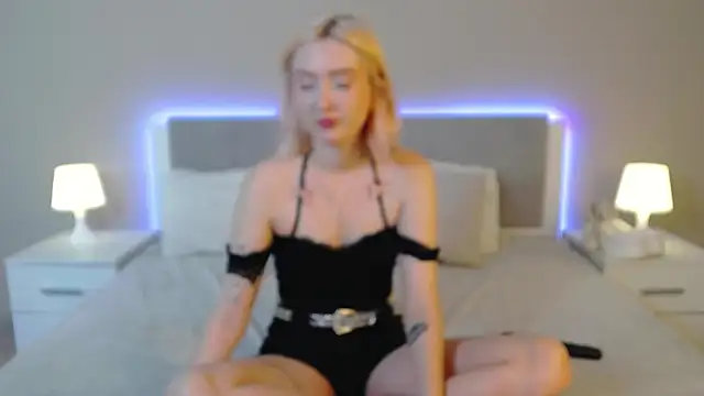 MarianeSun online show from 05-22-26, 04:10