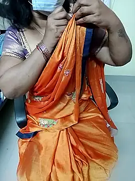 Snapshot of tamilmaha12 chatting on 10-05-25, 11:01 tamilmaha12 online show from 10-05-25, 11:01