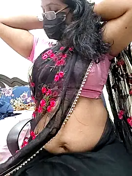 Snapshot of tamilmaha12 chatting on 11-04-25, 06:01 tamilmaha12 online show from 11-04-25, 06:01