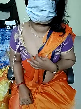 Snapshot of tamilmaha12 chatting on 10-15-25, 11:40 tamilmaha12 online show from 10-15-25, 11:40