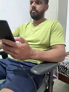 Snapshot of Vineeth3906 chatting on 06-07-26, 11:59 Vineeth3906 online show from 06-07-26, 11:59