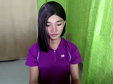 Petite HugeCock online show from 09-09-25, 11:41