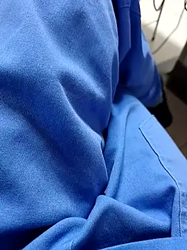 Snapshot of Psvsecreto chatting on 11-15-25, 09:24 Psvsecreto online show from 11-15-25, 09:24