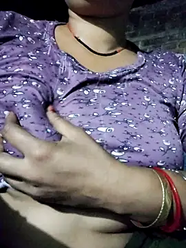 Snapshot of Kavya_hot chatting on 10-20-25, 04:40 Kavya hot online show from 10-20-25, 04:40