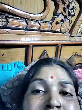 Snapshot of Kavya_hot chatting on 12-15-25, 04:13 Kavya hot online show from 12-15-25, 04:13