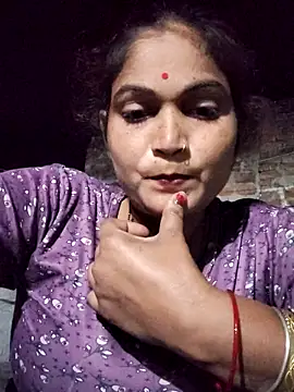 Snapshot of Kavya_hot chatting on 10-29-25, 03:44 Kavya hot online show from 10-29-25, 03:44