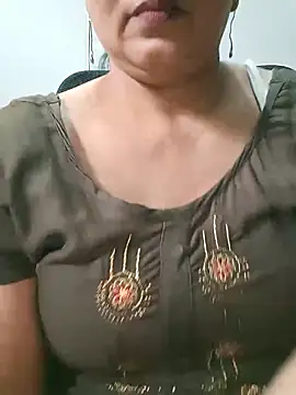 Snapshot of angel_ridhi chatting on 06-21-26, 05:35 angel ridhi online show from 06-21-26, 05:35