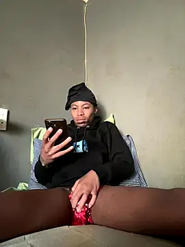 Snapshot of Tookey012 chatting on 09-19-25, 05:55 Tookey012 online show from 09-19-25, 05:55