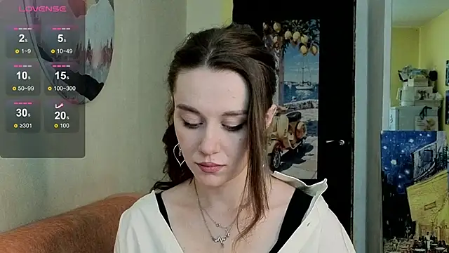 Snapshot of SkyHelen chatting on 05-14-26, 06:43 SkyHelen online show from 05-14-26, 06:43