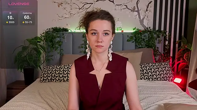 SkyHelen online show from 11-20-25, 04:46