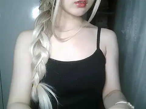 Annabelle-e online show from 05-01-26, 08:14