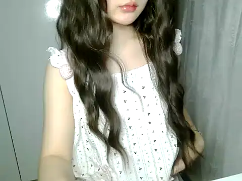 Annabelle-e online show from 07-19-26, 08:49