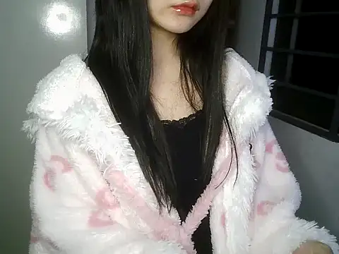 Annabelle-e online show from 11-18-25, 09:18