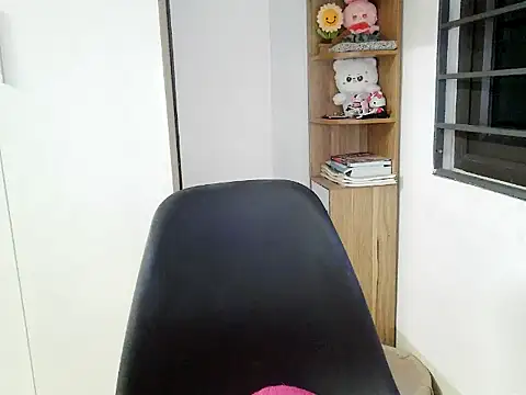 Annabelle-e online show from 10-24-25, 03:55