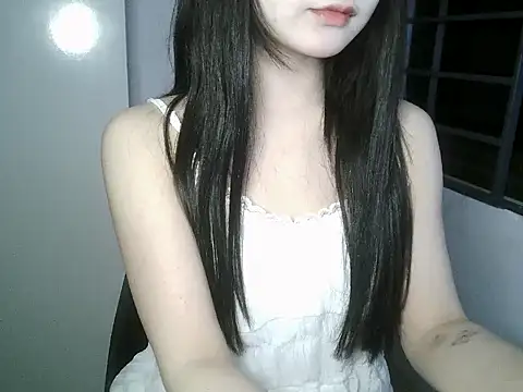 Annabelle-e online show from 11-21-25, 04:17