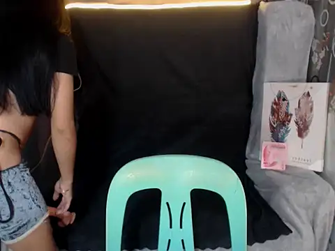 SerenityFoxx online show from 11-09-25, 05:17