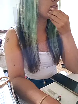 euahotmarii20 online show from 10-27-25, 04:13