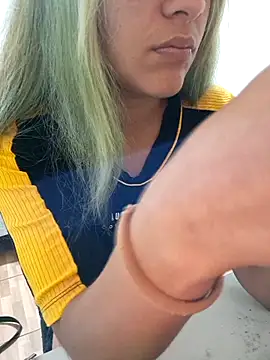 euahotmarii20 online show from 11-14-25, 03:21