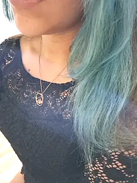 euahotmarii20 online show from 09-18-25, 07:22